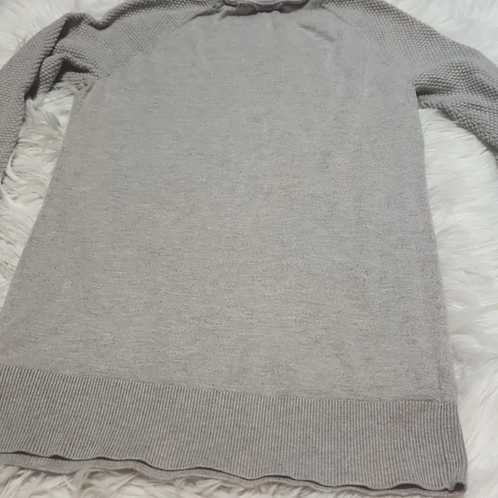 Loft Outlet Crewneck- XS